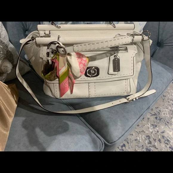 Gorgeous Coach handbag/shoulder bag - Picture 5 of 11